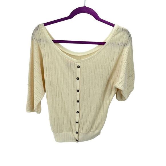 Love On A Hanger Womens Roll Tab Sleeve Shirt Faux Button Scoop Neck Cream Small - Picture 5 of 13